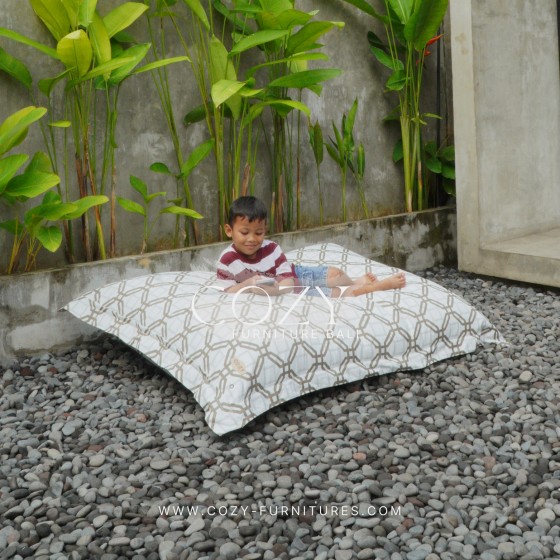 Floating Beanbag (L)