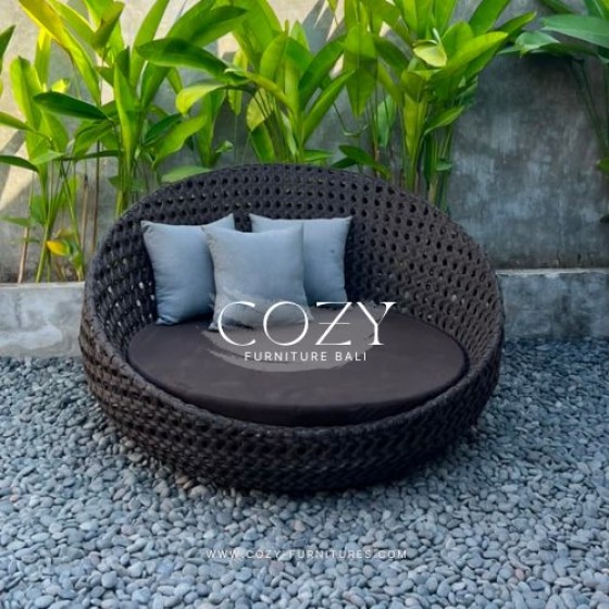 FOR RENT - DAYBED 170CM DIAMETER - OUTDOOR INDOOR 