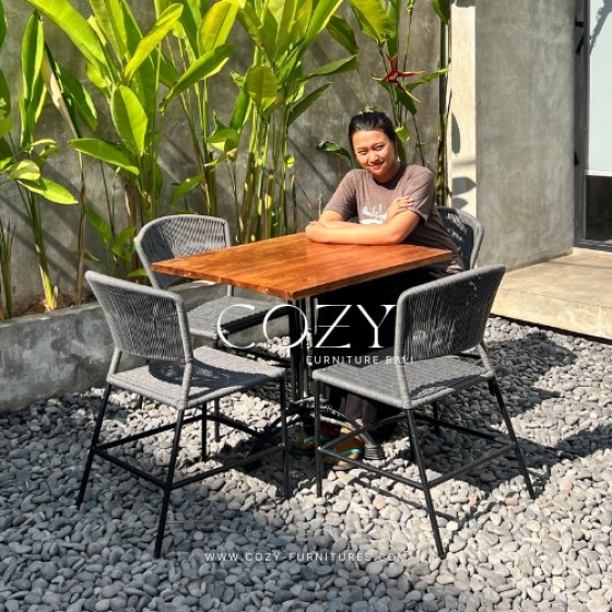 DINING SET - TABLE 80X80 + 4 CHAIRS